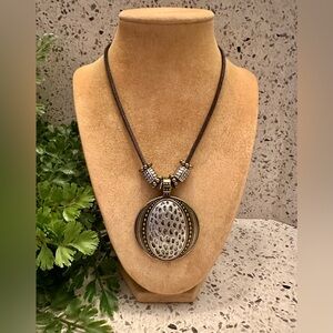 Two tone metal pendant necklace